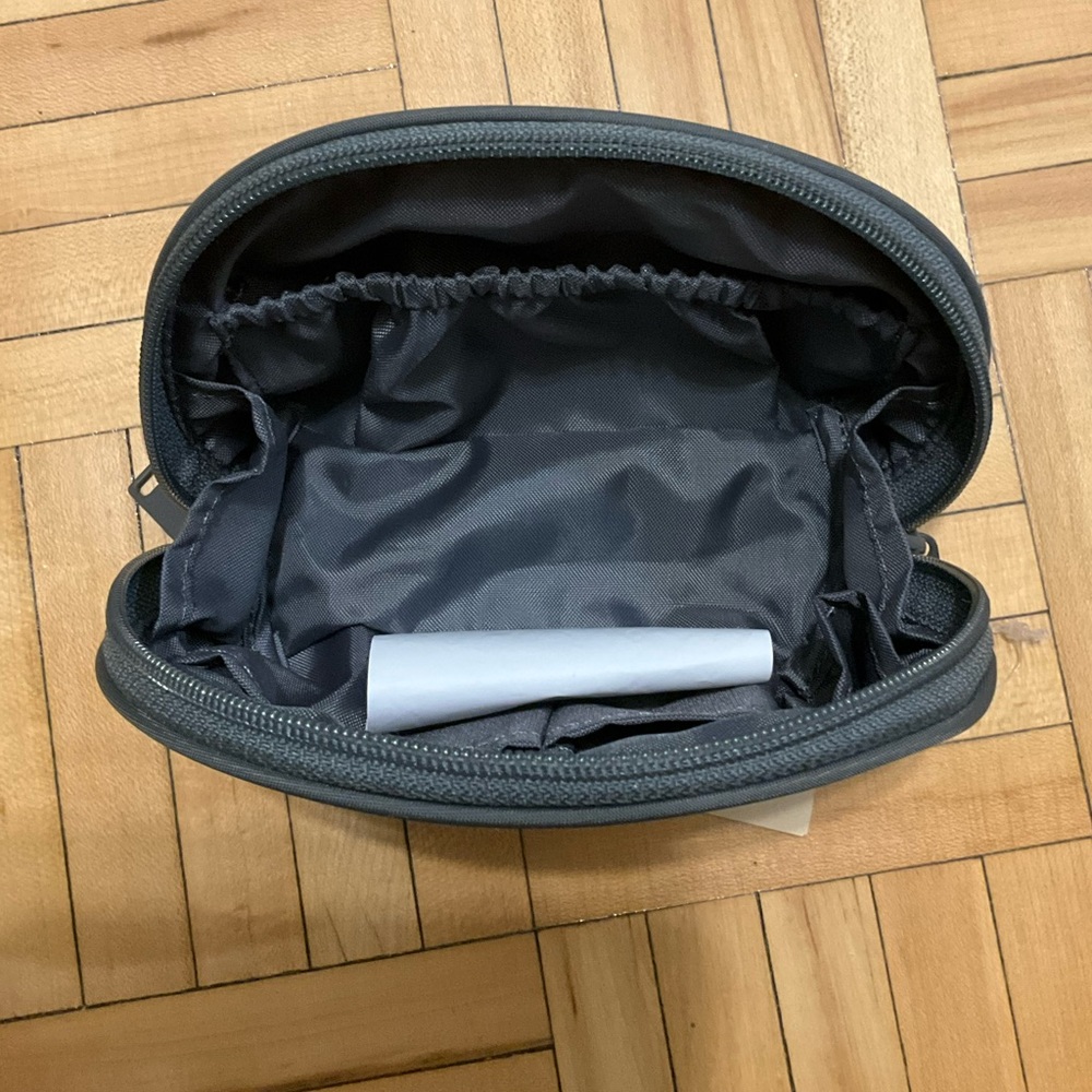 Muji toiletries bag